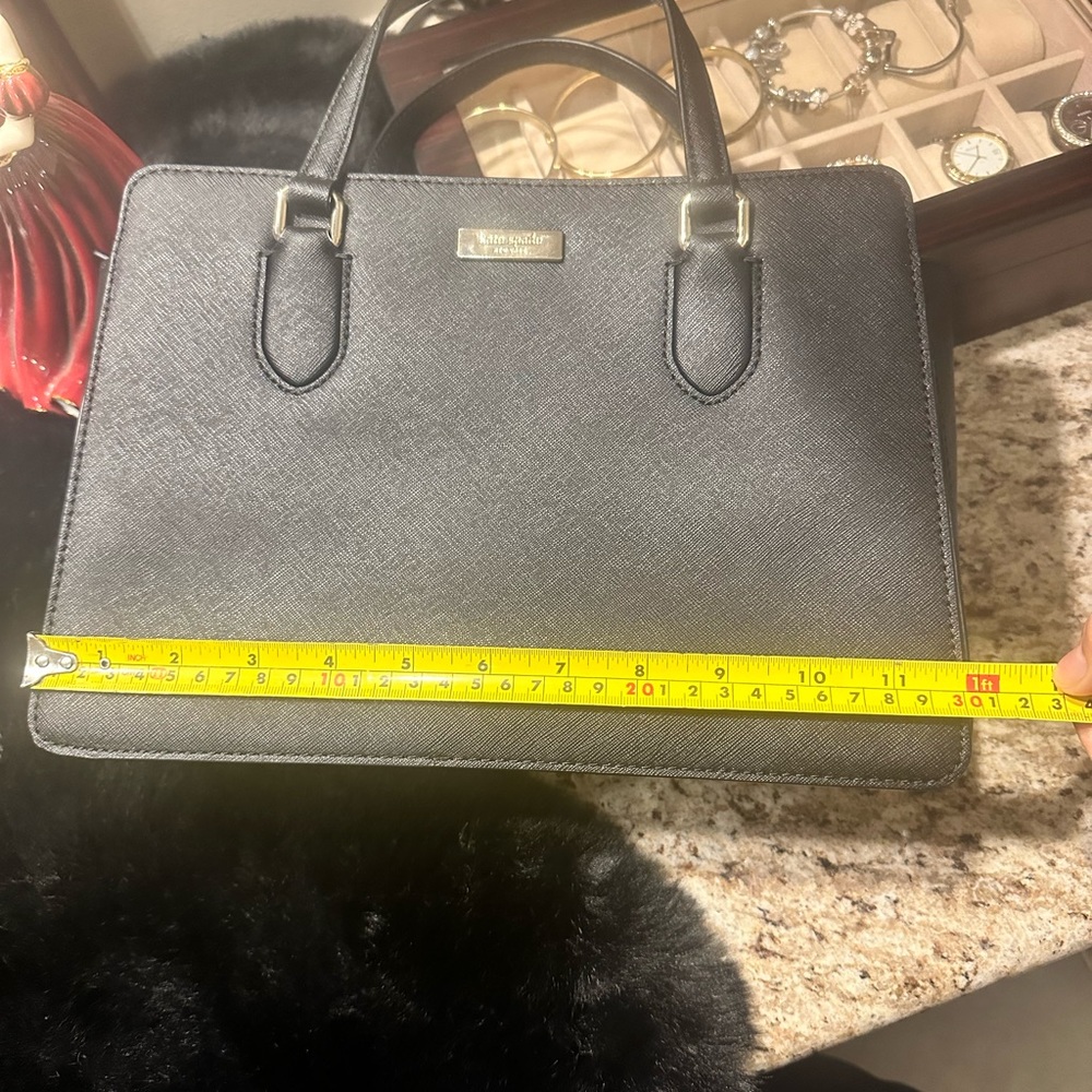 ❌❌SOLD❌❌🎀Kate Spade tote🎀 - Picture 13 of 14